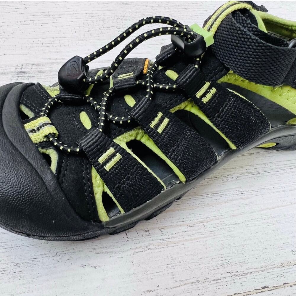 KEEN Newport H2 Sandals Kids Size 4 Black Green Waterproof Hiking Sport Outdoor - Picture 5 of 15